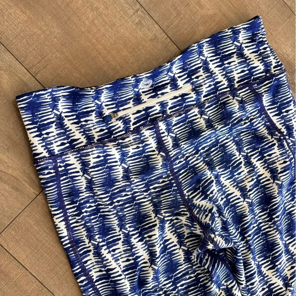 Vineyard Vines Performance Leggings Blue and White Size Large